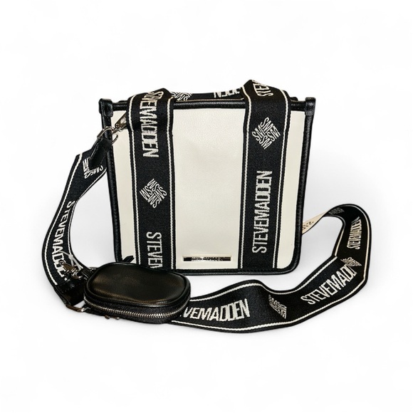 Steve Madden Handbags - Steve Madden Black and Cream Tote Bag